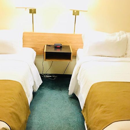 Northern Star Hotel & Convention Center Slave Lake Экстерьер фото