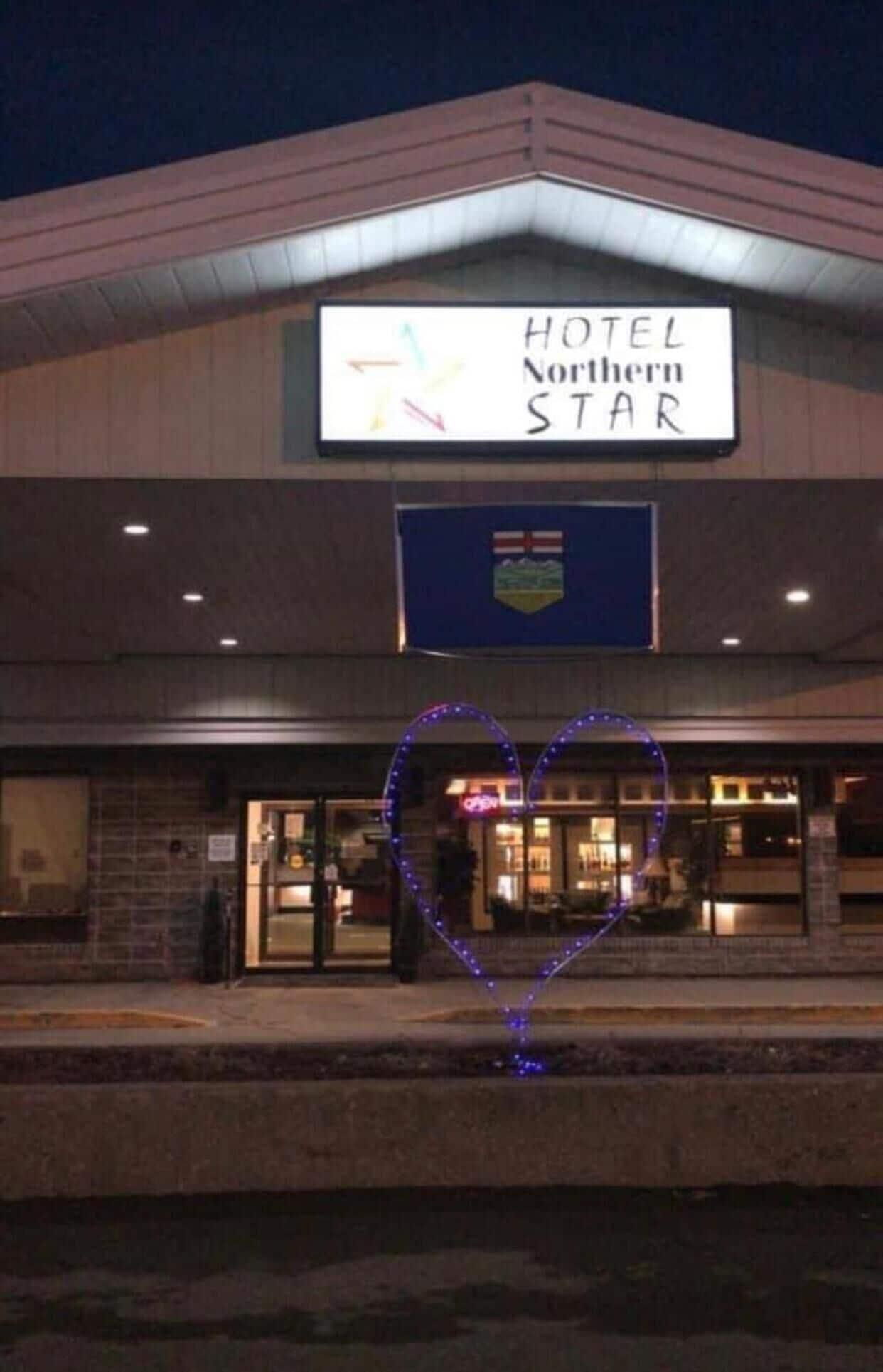 Northern Star Hotel & Convention Center Slave Lake Экстерьер фото
