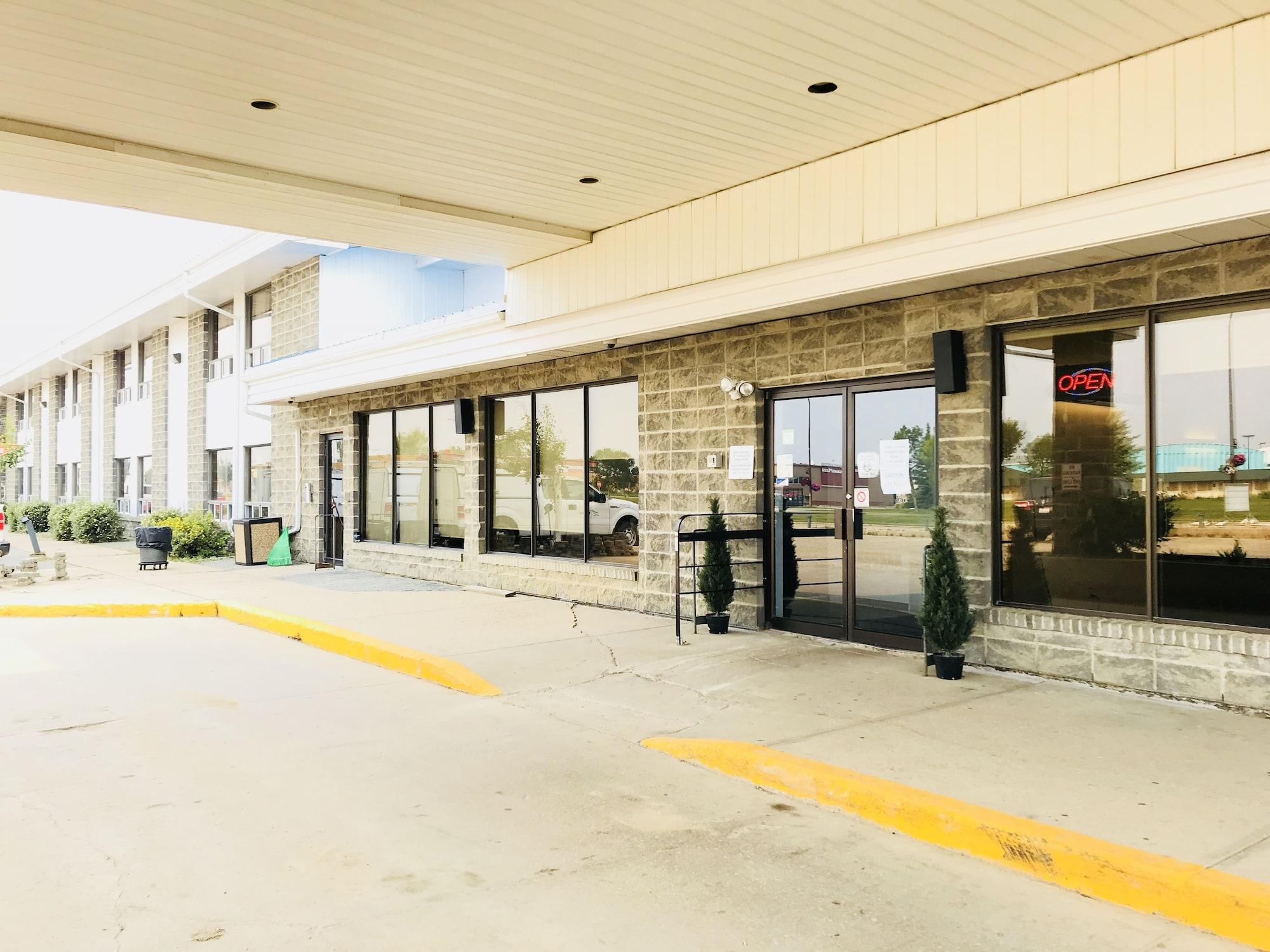 Northern Star Hotel & Convention Center Slave Lake Экстерьер фото