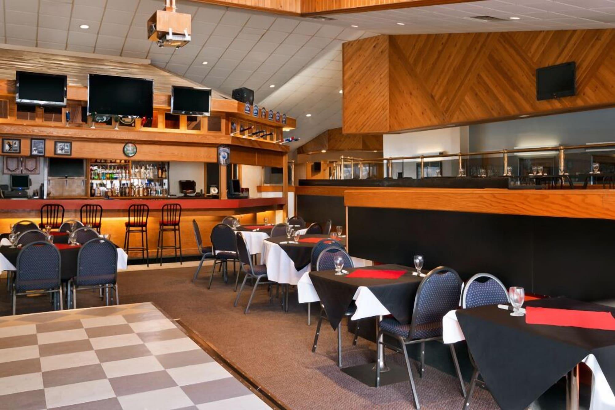 Northern Star Hotel & Convention Center Slave Lake Экстерьер фото