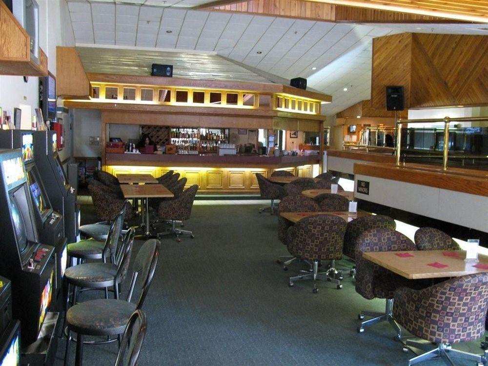 Northern Star Hotel & Convention Center Slave Lake Экстерьер фото