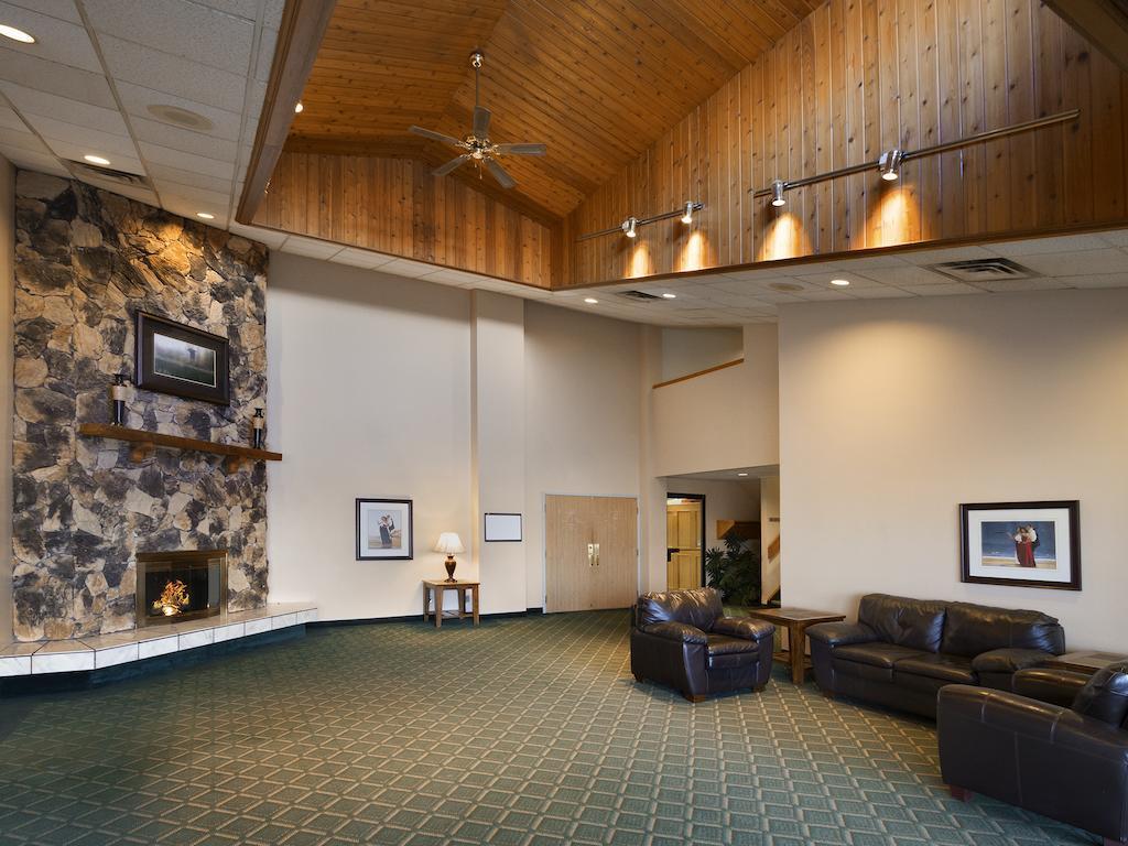 Northern Star Hotel & Convention Center Slave Lake Экстерьер фото